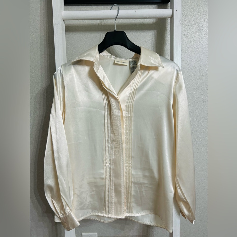 Jaclyn Smith silk button up.